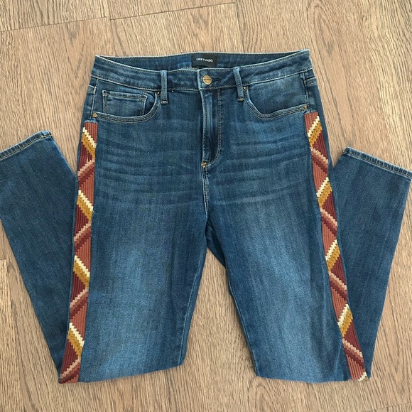 Anthropologie Denim - NEW Anthropologie Driftwood Jackie Embroidered Jeans Size 29/8